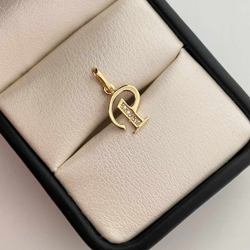 Dije letra P con circones blancos  Oro amarillo 18k 0,85 Gr / 8,7 mm / 1,7 Cm