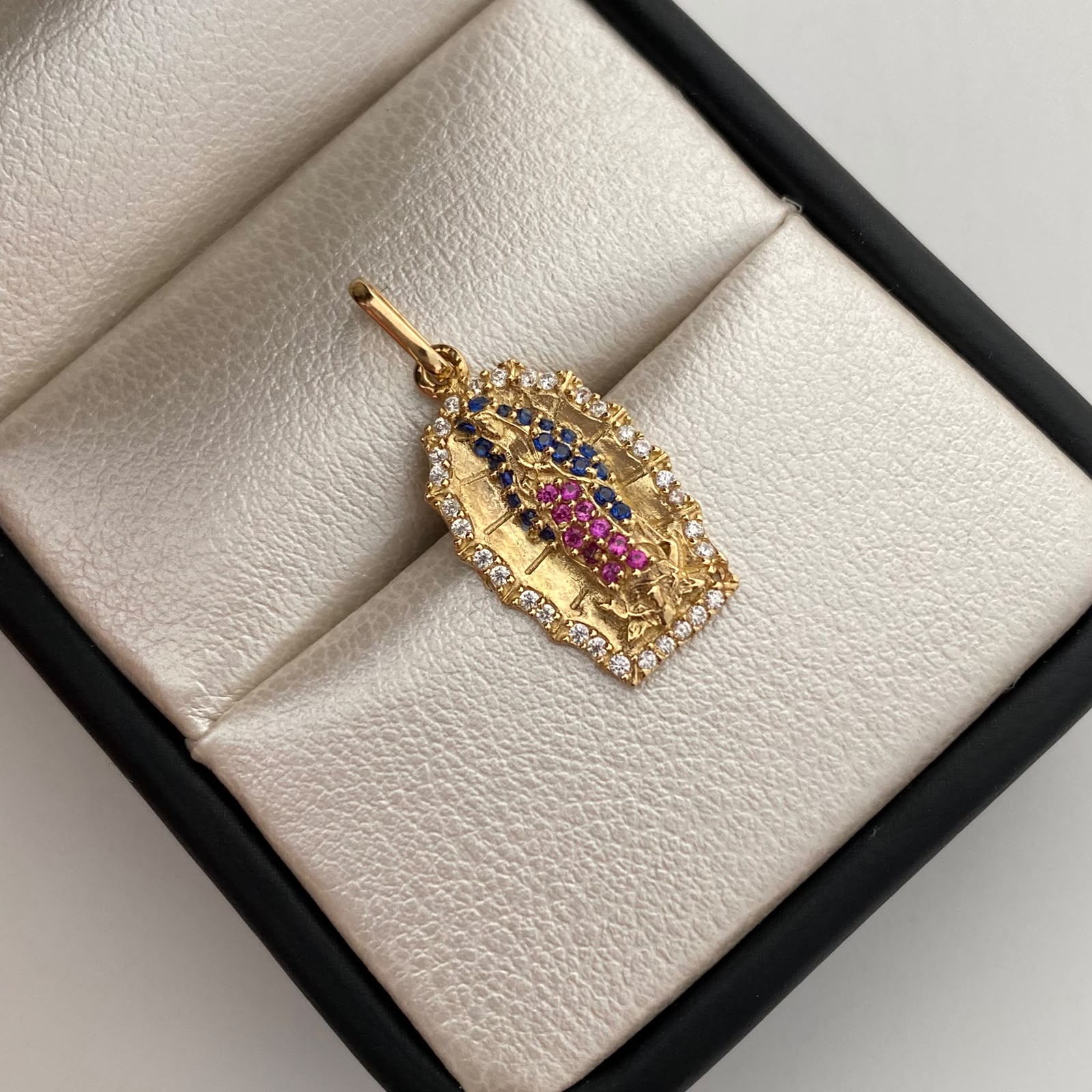 Dije Virgen de Guadalupe Casting Silueta Oro amarillo 18k 1,9 Gr / 13,3 mm / 2,5 Cm