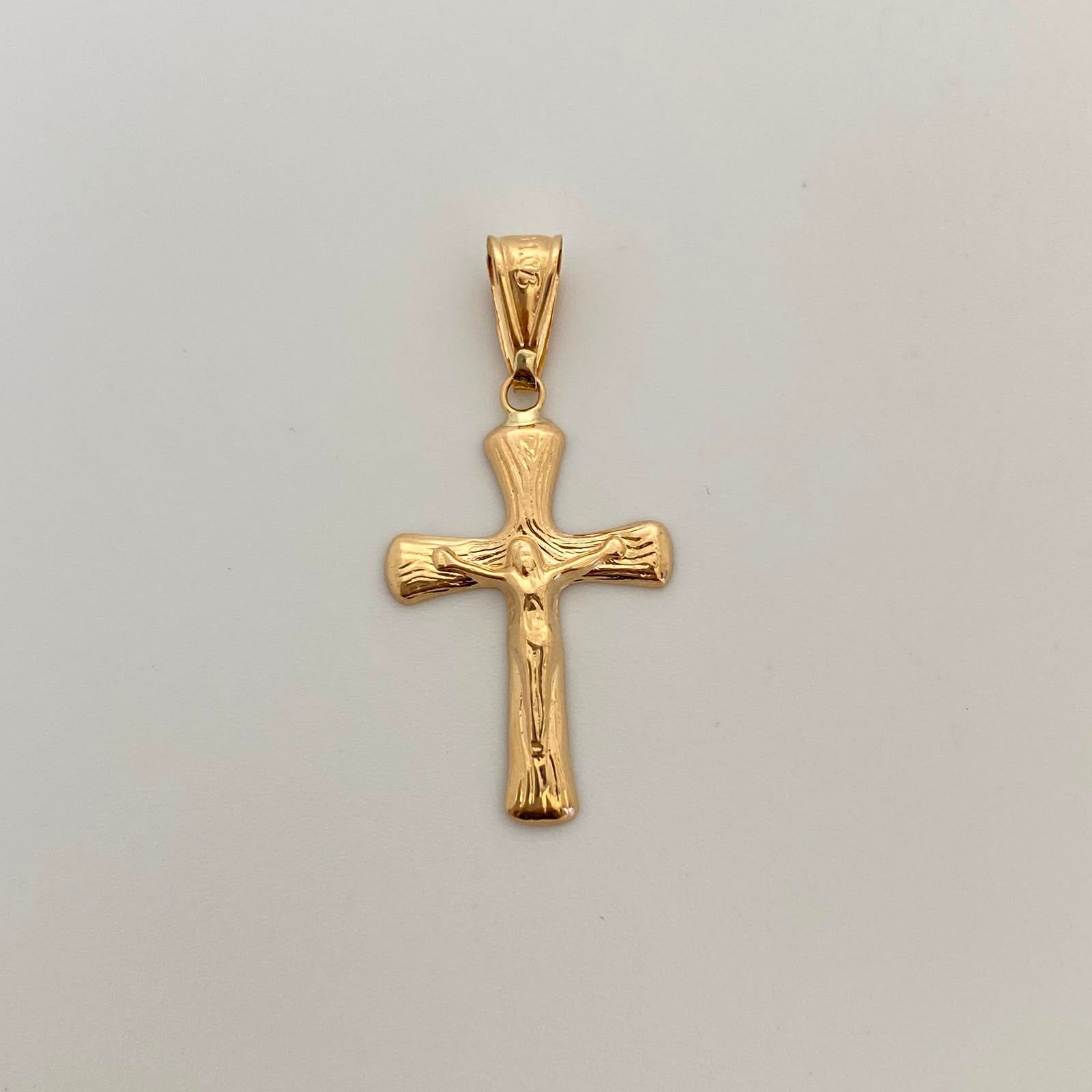 Dije Cruz Cristo Oro amarillo 18k 1,1 Gr / 18,6 mm / 3,7 Cm