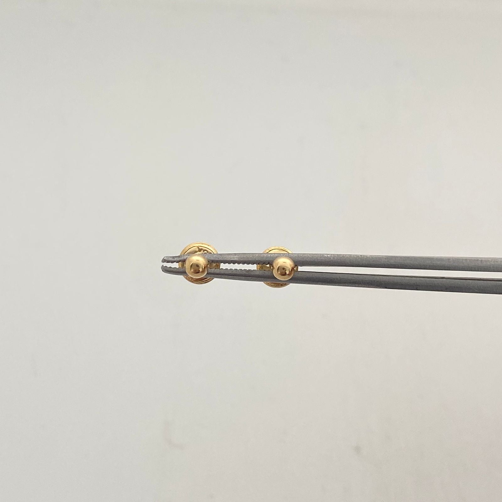 Topos bola lisa 3mm  Oro amarillo 18k 0,4 Gr