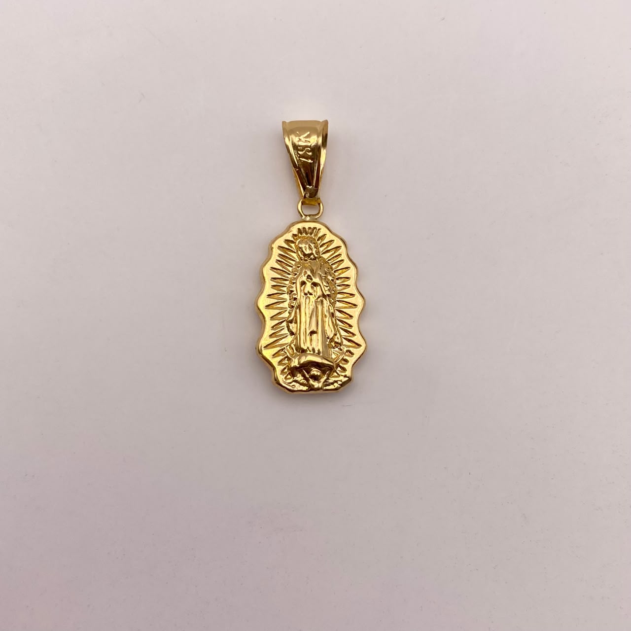 Dije virgen guadalupe Oro amarillo 18k 1,75 Gr / 14,5 mm / 3,5 Cm