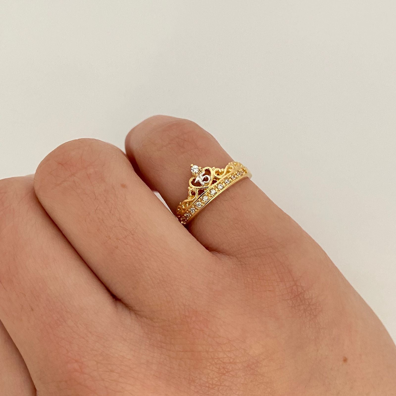 Anillo 15 tiara circones blancos Oro amarillo y Oro blanco 18k / Talla 5 1/4 / 2,25 Gr