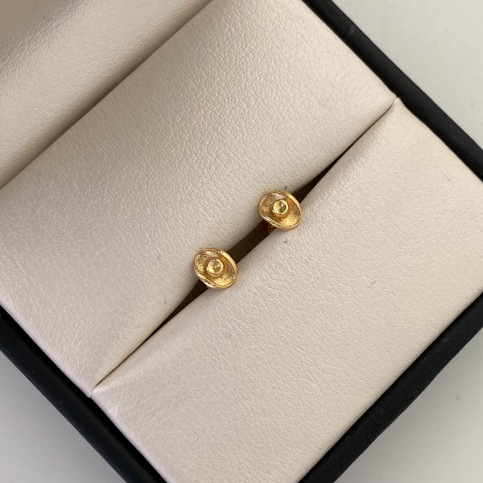 Topos Sombrero Oro amarillo 18k 0,9 Gr / 6,7 mm