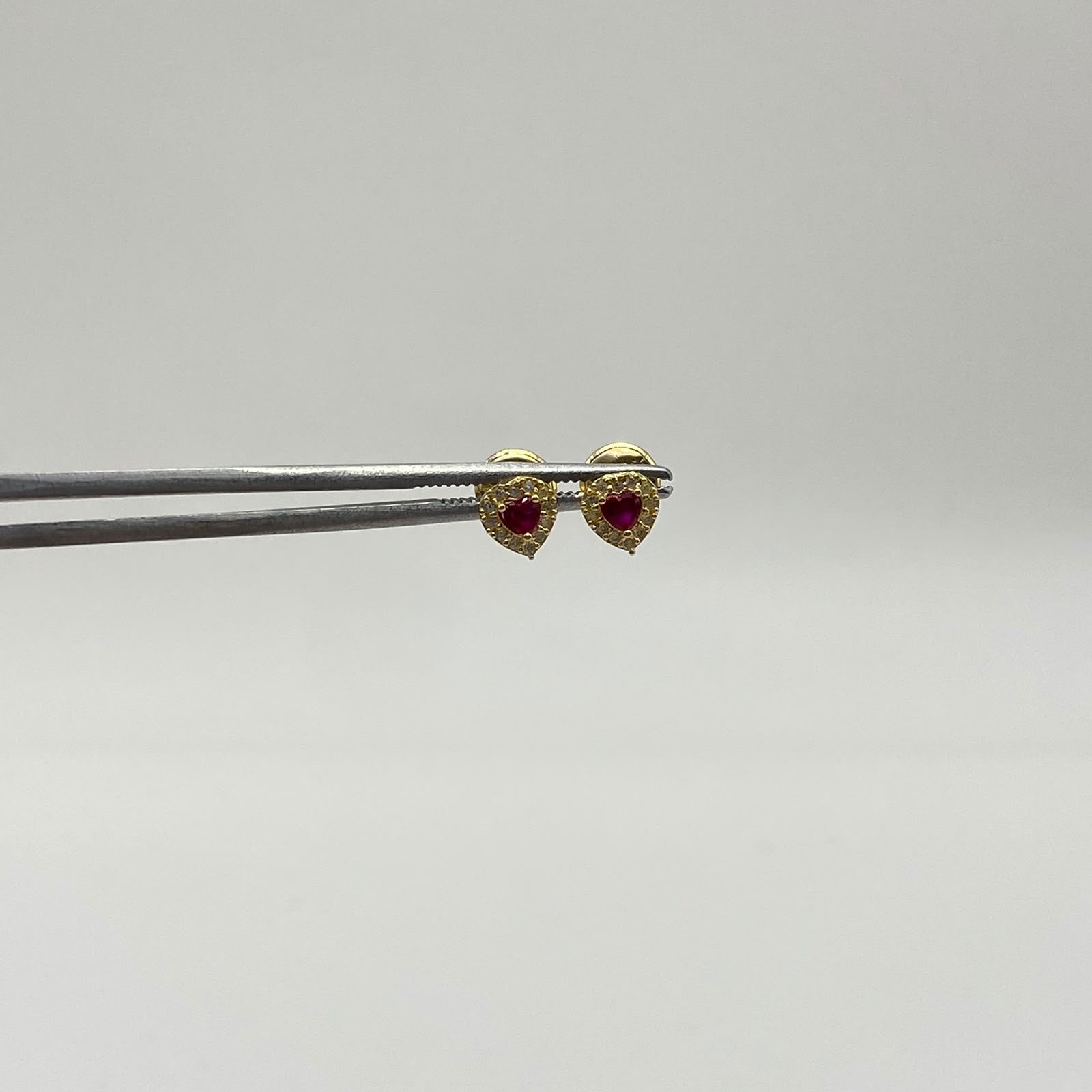 Topos corazon circón fucsia Oro amarillo 18k 0,7 Gr / 5,1 mm
