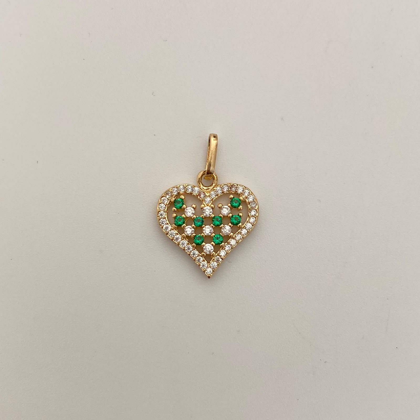 Dije Corazon Casting Verde y Blanco Oro amarillo 18k 1,9 Gr / 15,0 mm / 2 Cm
