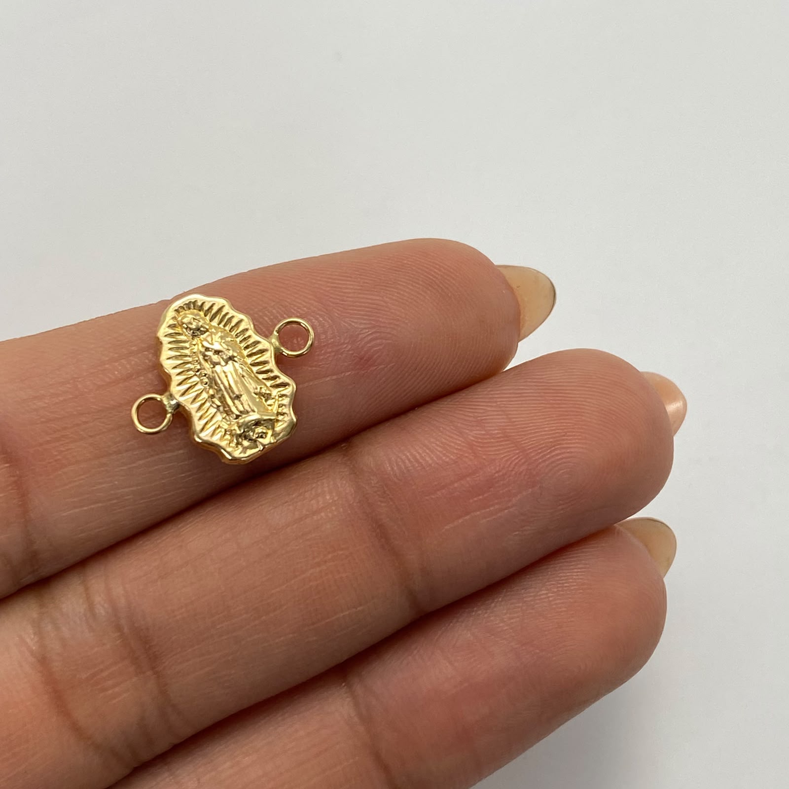 Herraje Virgen Guadalupe Silueta  Oro amarillo 0,55 Gr / 1 Cm