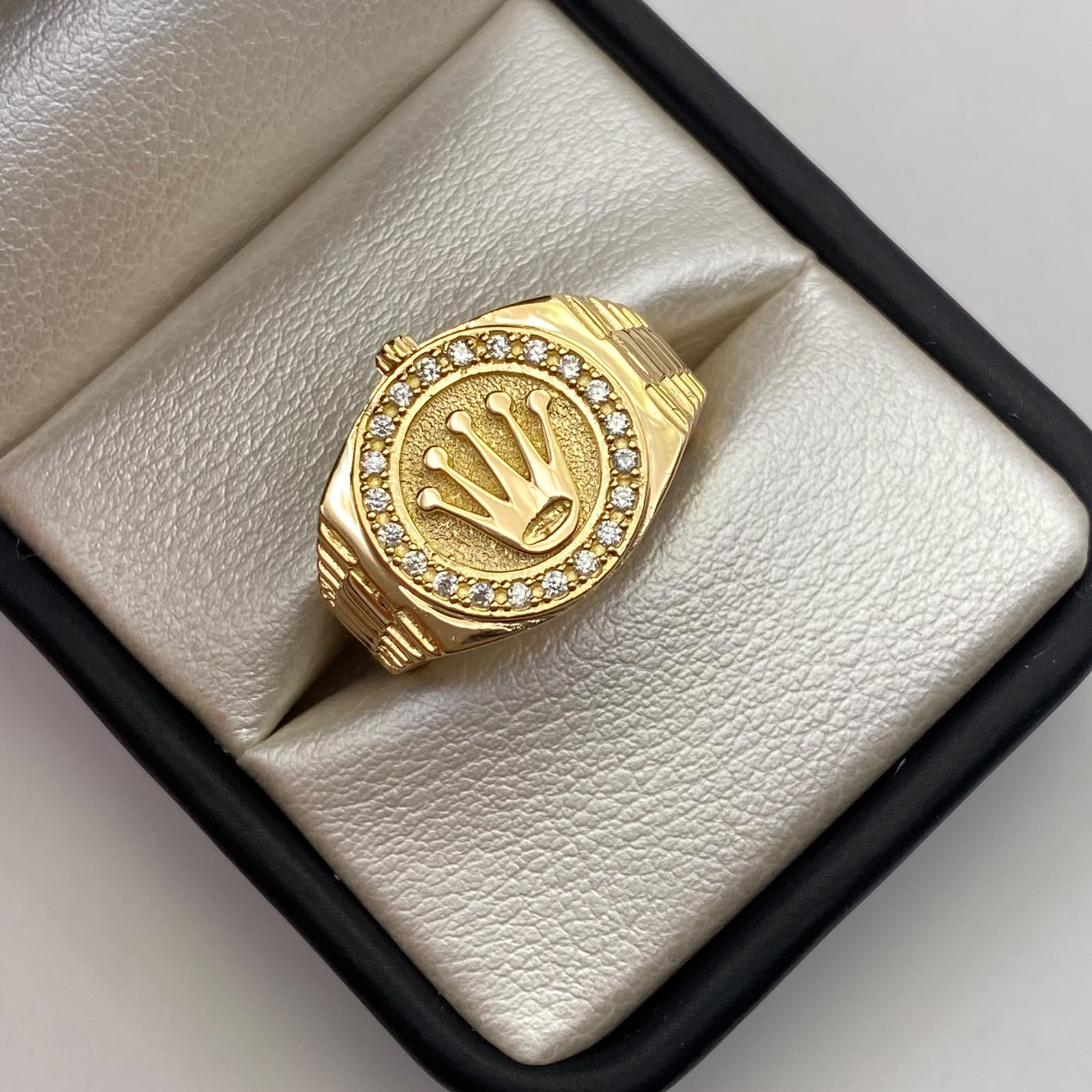 Anillo Rx circones blancos Oro amarillo 18k / Talla 9 / 7,48 Gr / 5 mm