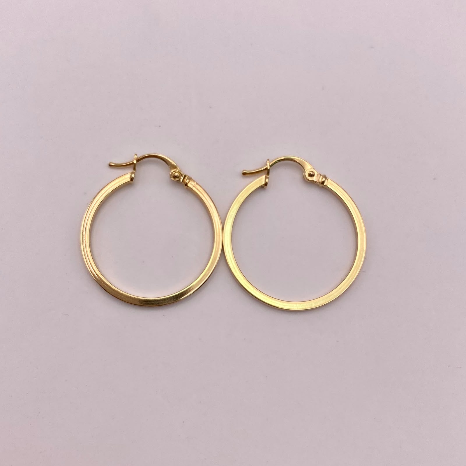 Candonga lisa Oro amarillo 18k 1,45 Gr / 2,5 Cm