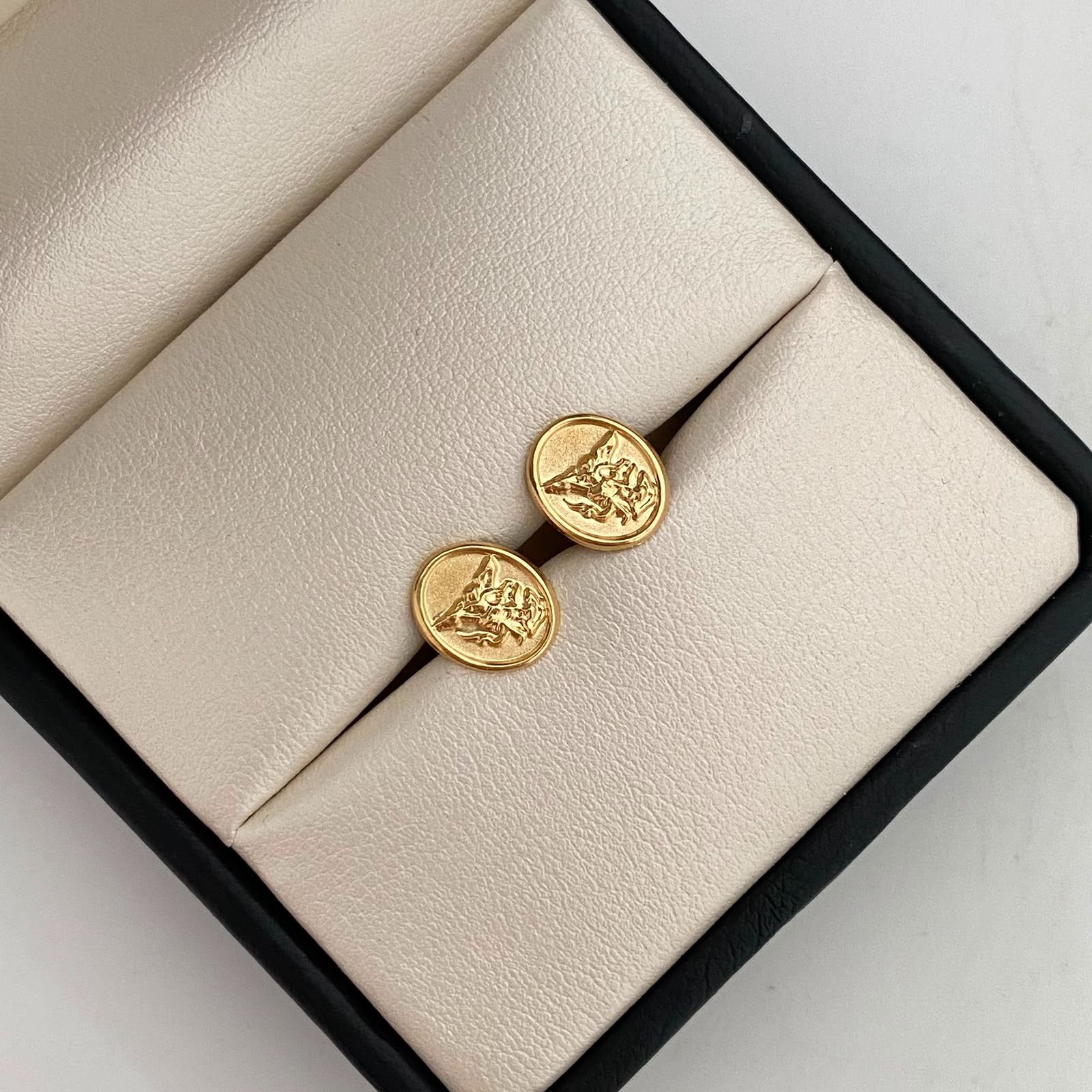 Topos San Miguel Arcangel Oro amarillo 18k 1,05 Gr / 9,3 mm