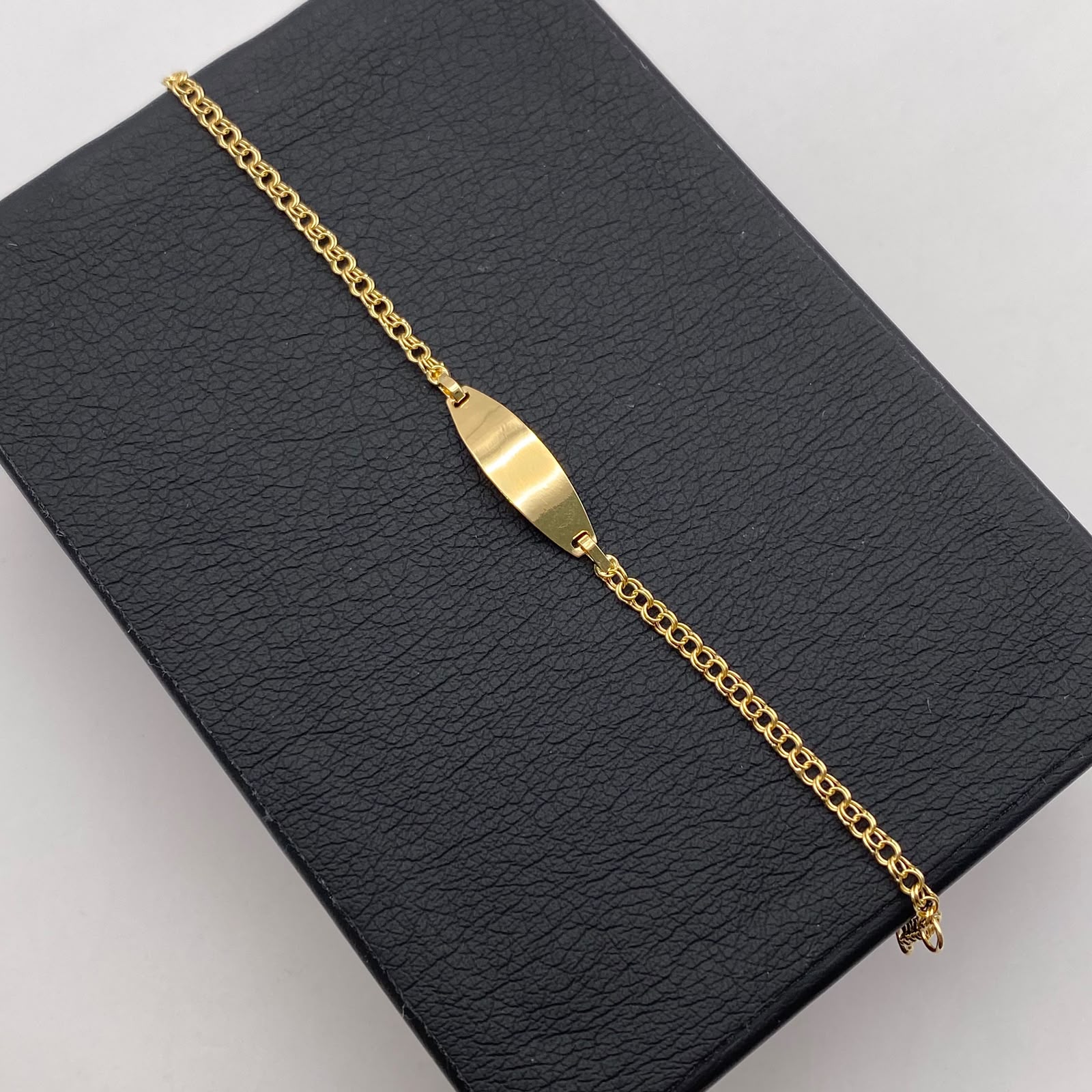 Pulso bebé placa ovalo aro seguido Oro amarillo 1,40 Gr / 15 Cm  Broche 0,15