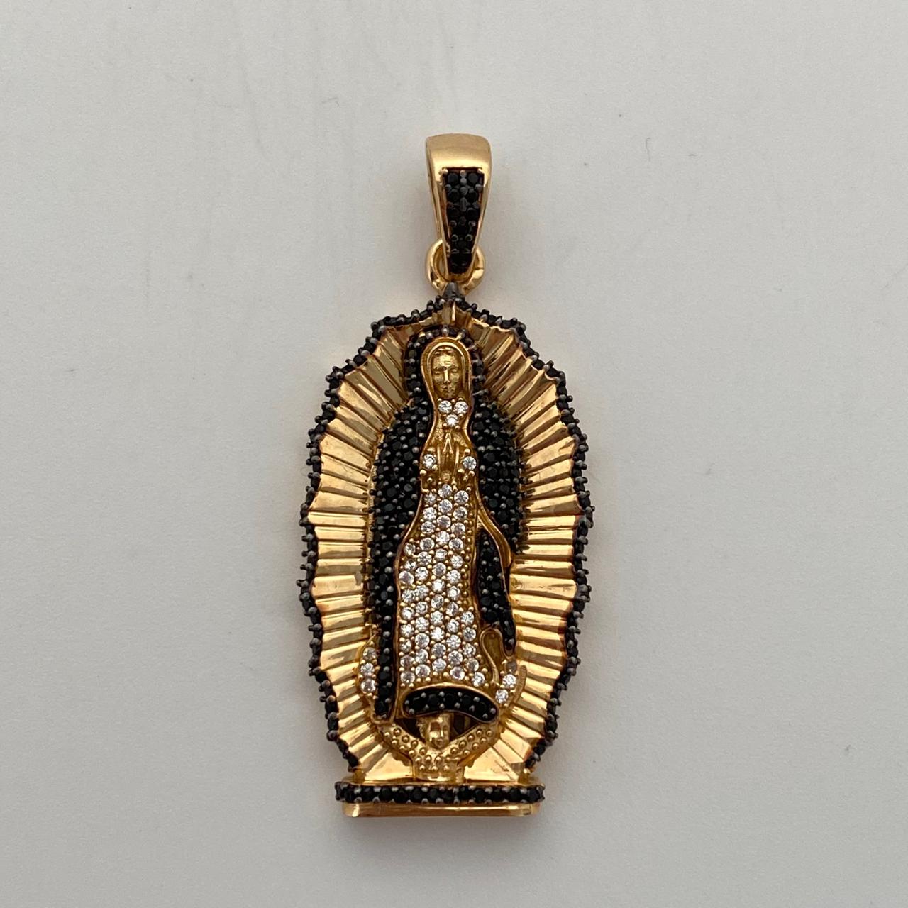 Dije virgen de guadalupe con circones negros y blancos  Oro amarillo 18k 9,8 Gr / 19,2 mm / 4,3 Cm