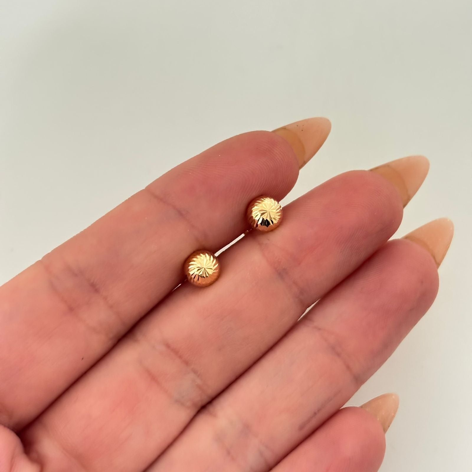 Topos bola diamantada  Oro amarillo 18k 0,7 Gr / 6 mm