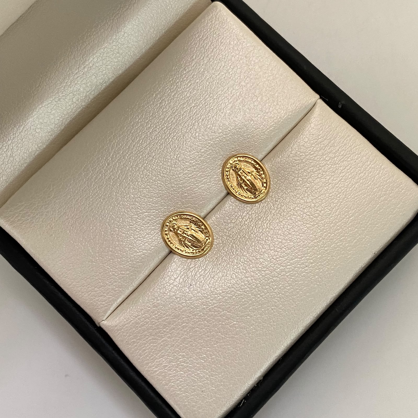 Topos virgen milagrosa ovalo  Oro amarillo 18k 0,9 Gr / 10 mm