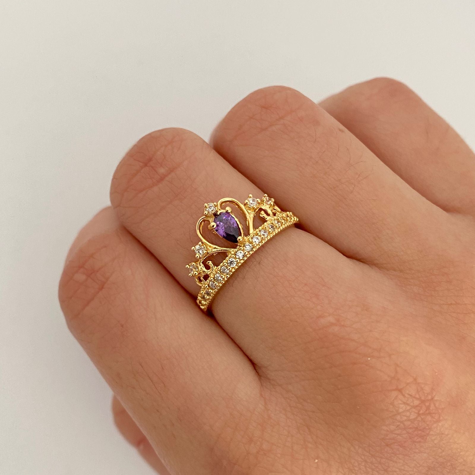 Anillo 15 tiara centro circon lila Oro amarillo 18k / Talla 7 1/4 / 2,6 Gr