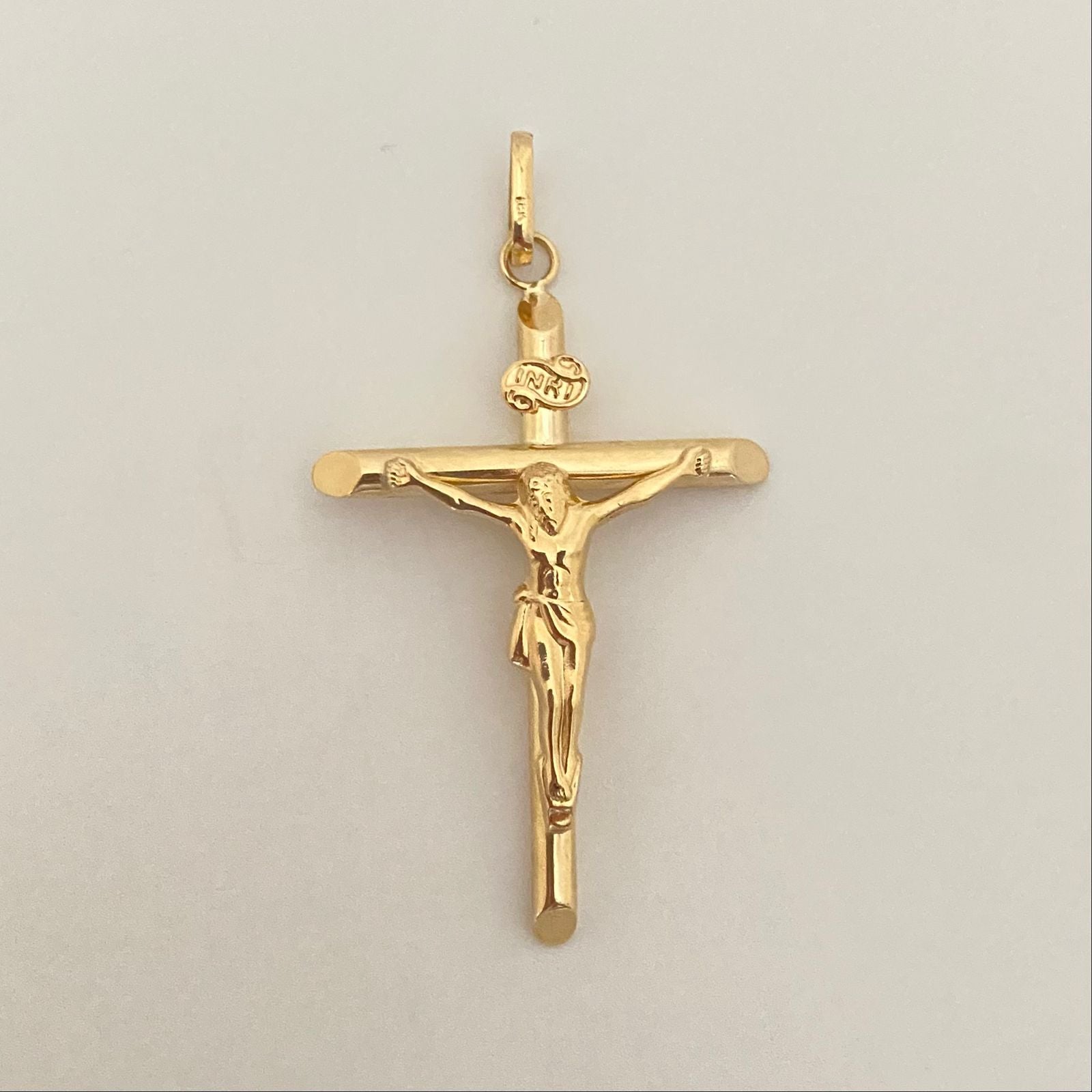 Dije cruz cristo tubular Oro amarillo 18k 2,20 Gr / 5,6 Cm