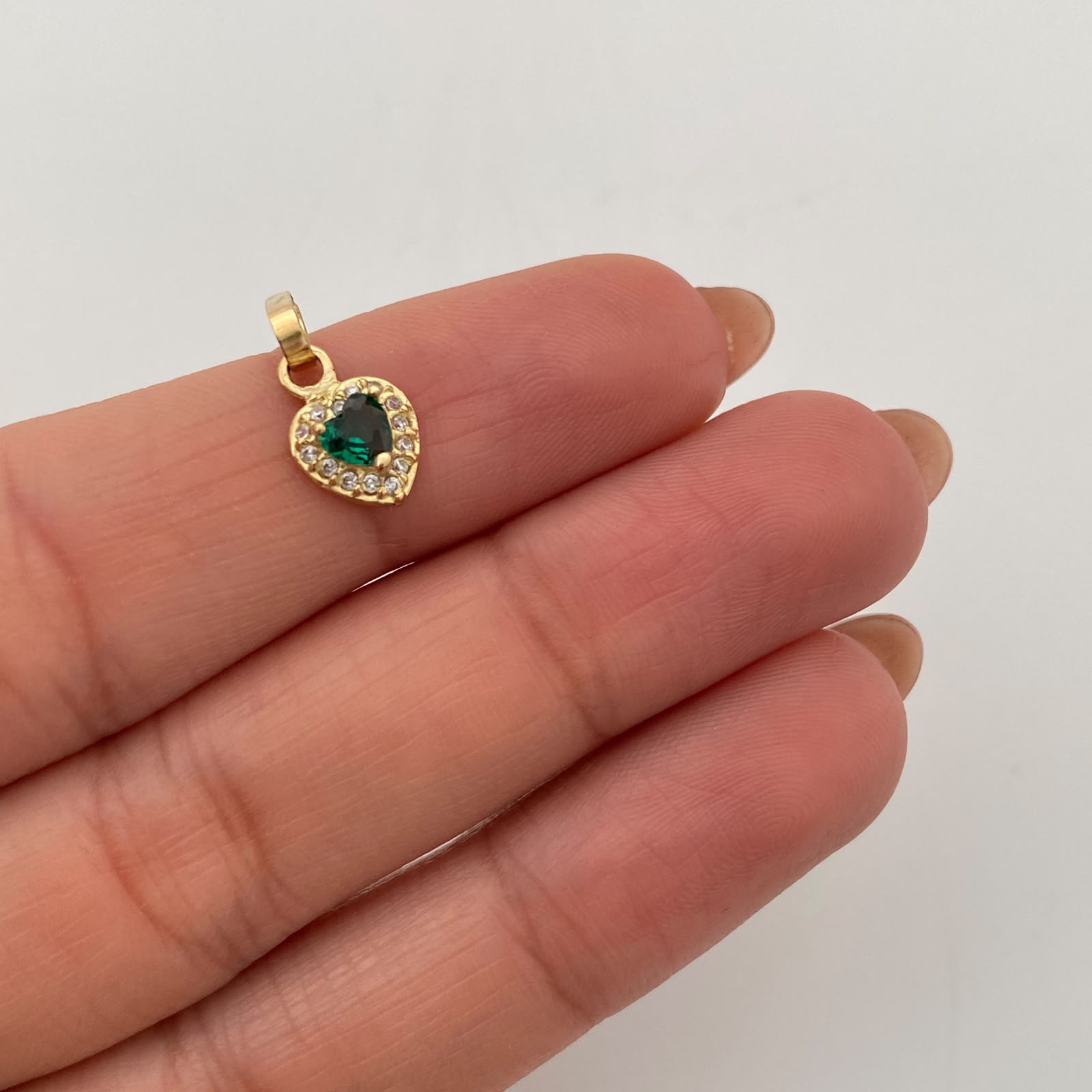 Dije Corazon Casting Verde Oro amarillo 18k 0,75 Gr / 7,5 mm / 1,5 Cm