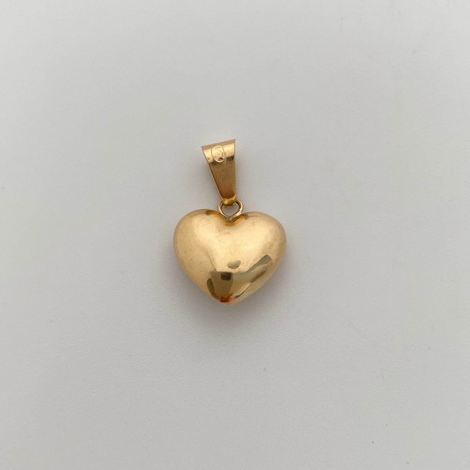 Dije Corazon Inflado Oro amarillo 18k 1,2 Gr / 14,4 mm / 2,1 Cm