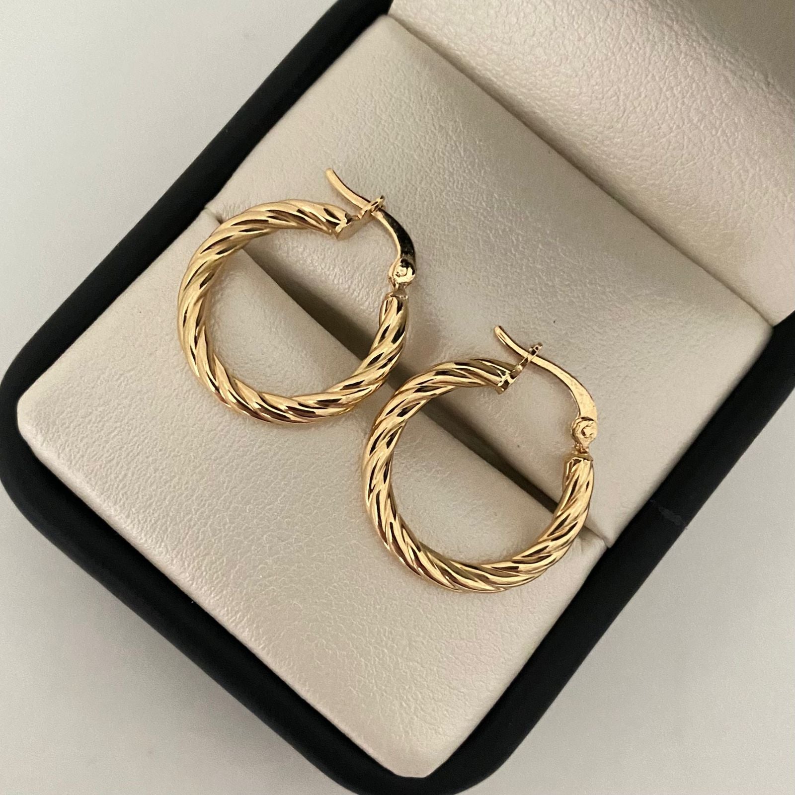 Candonga entorchada Oro amarillo 18k 1,8 Gr / 1,8 Cm