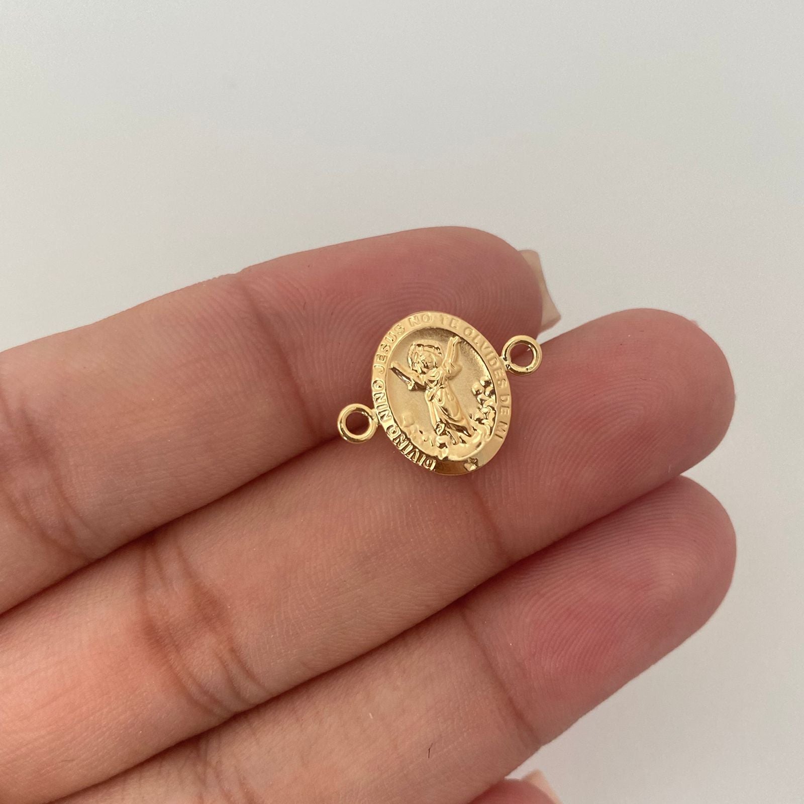 Herraje divino niño jesús Oro amarillo 18k 0,65 Gr / 1,8 Cm