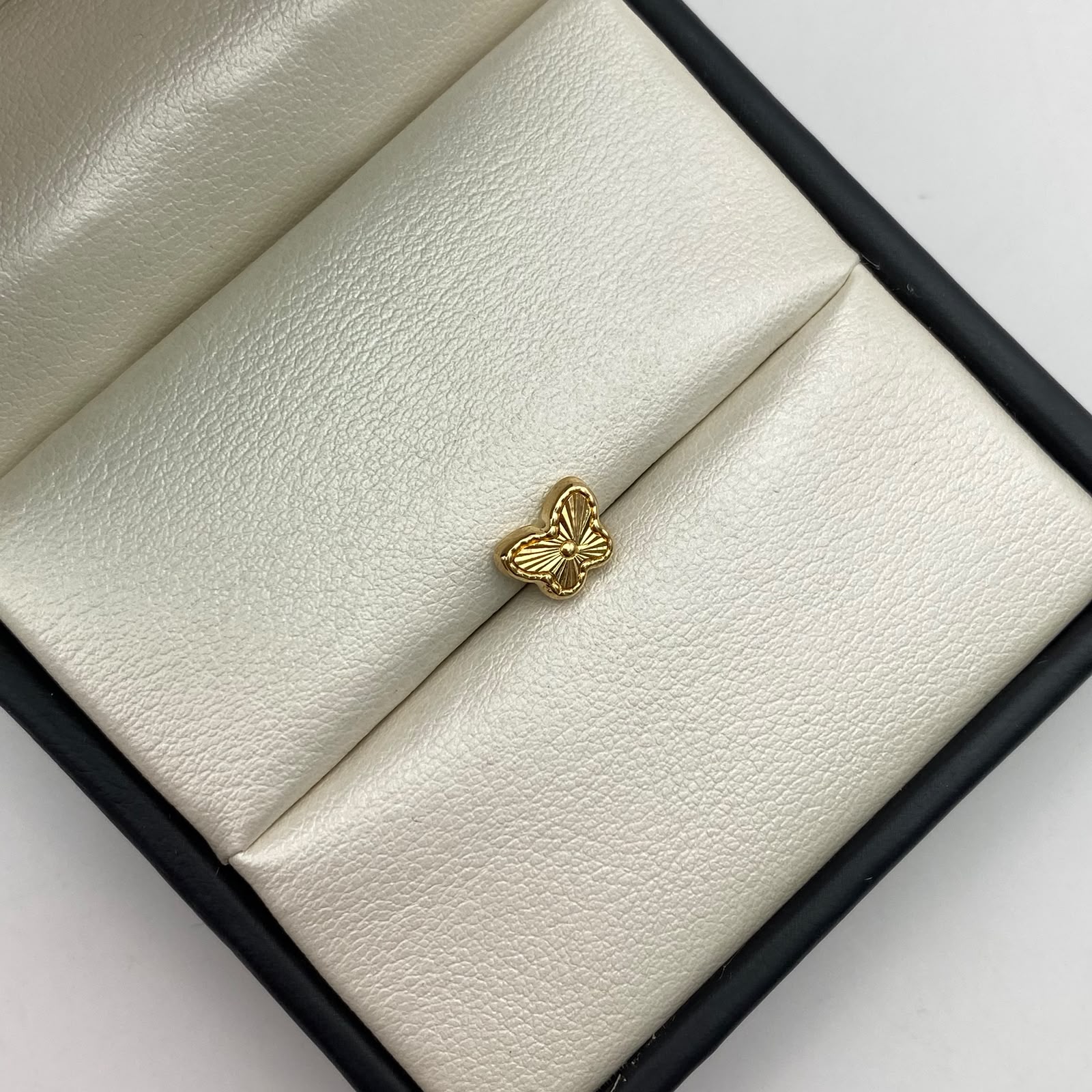 Herraje pasador mariposa diamantada Oro amarillo 0,4 Gr / 1,6 Cm