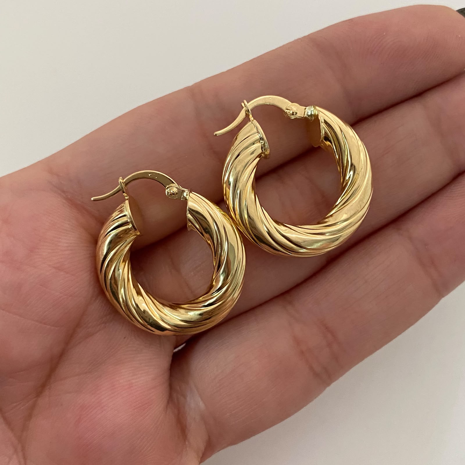 Candonga Entorchada Oro amarillo 18k 4,3 Gr / 2,5 Cm