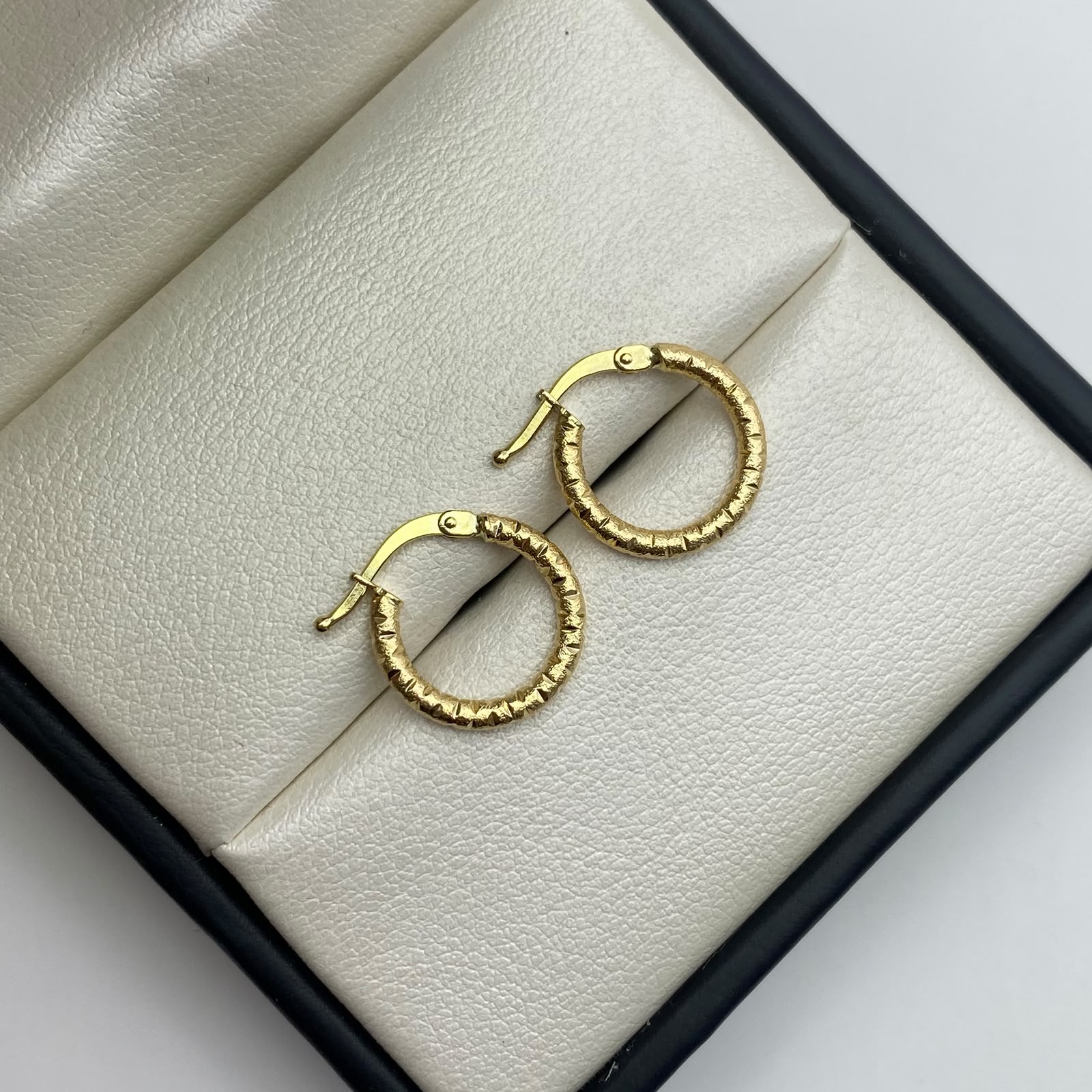 Candonga It diamantada  Oro amarillo 18k 1 Gr / 1,5 Cm