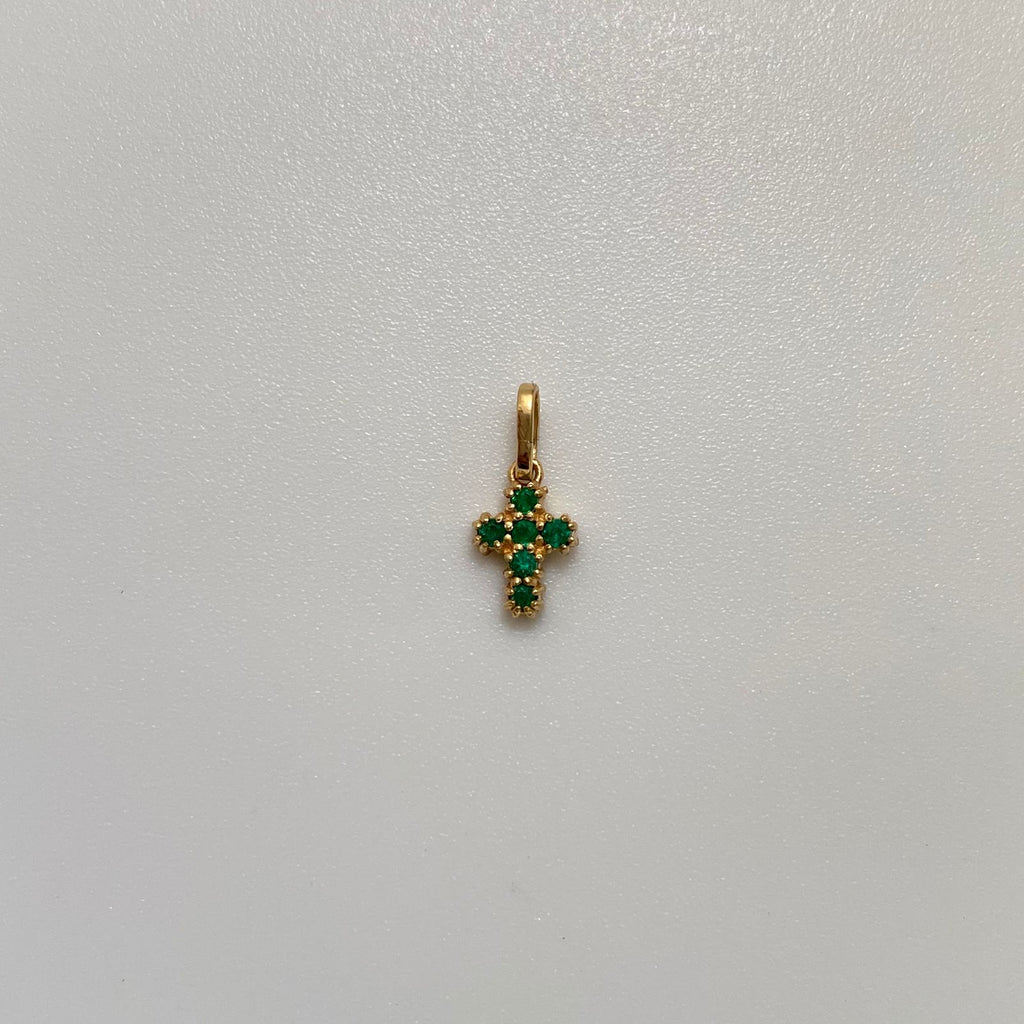 Dije Cruz Esmeralda 0.48qt Oro amarillo 18k 0,5 Gr / 5,7 mm / 1,2 Cm
