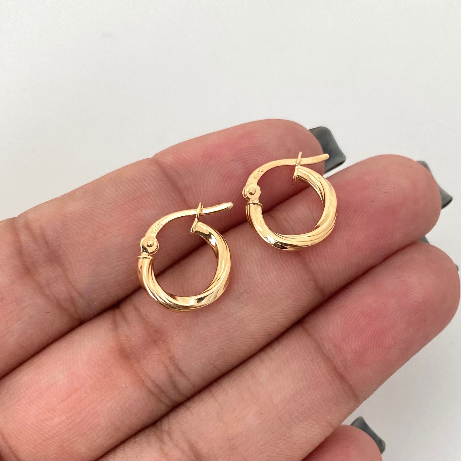 Candonga entorchada lineas Oro amarillo 18k 1,1 Gr / 1,4 Cm