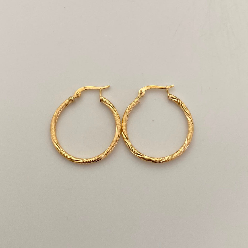 Candonga Entorchada Oro amarillo 18k 1,55 Gr / 2,6 Cm