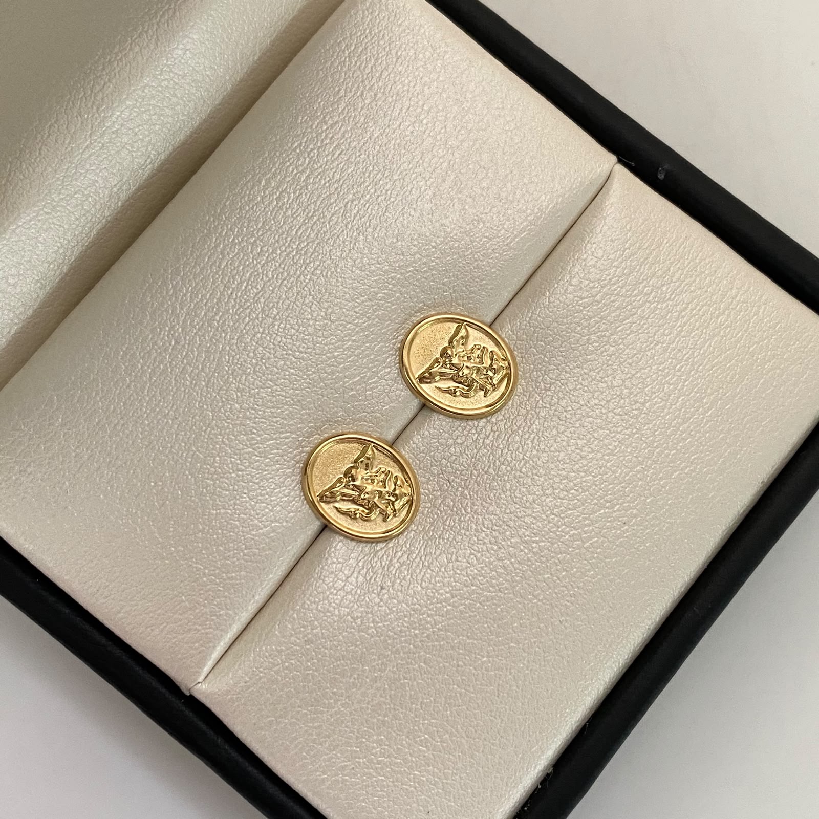 Topos arcangel san miguel Oro amarillo 18k 1,1 Gr / 10 mm