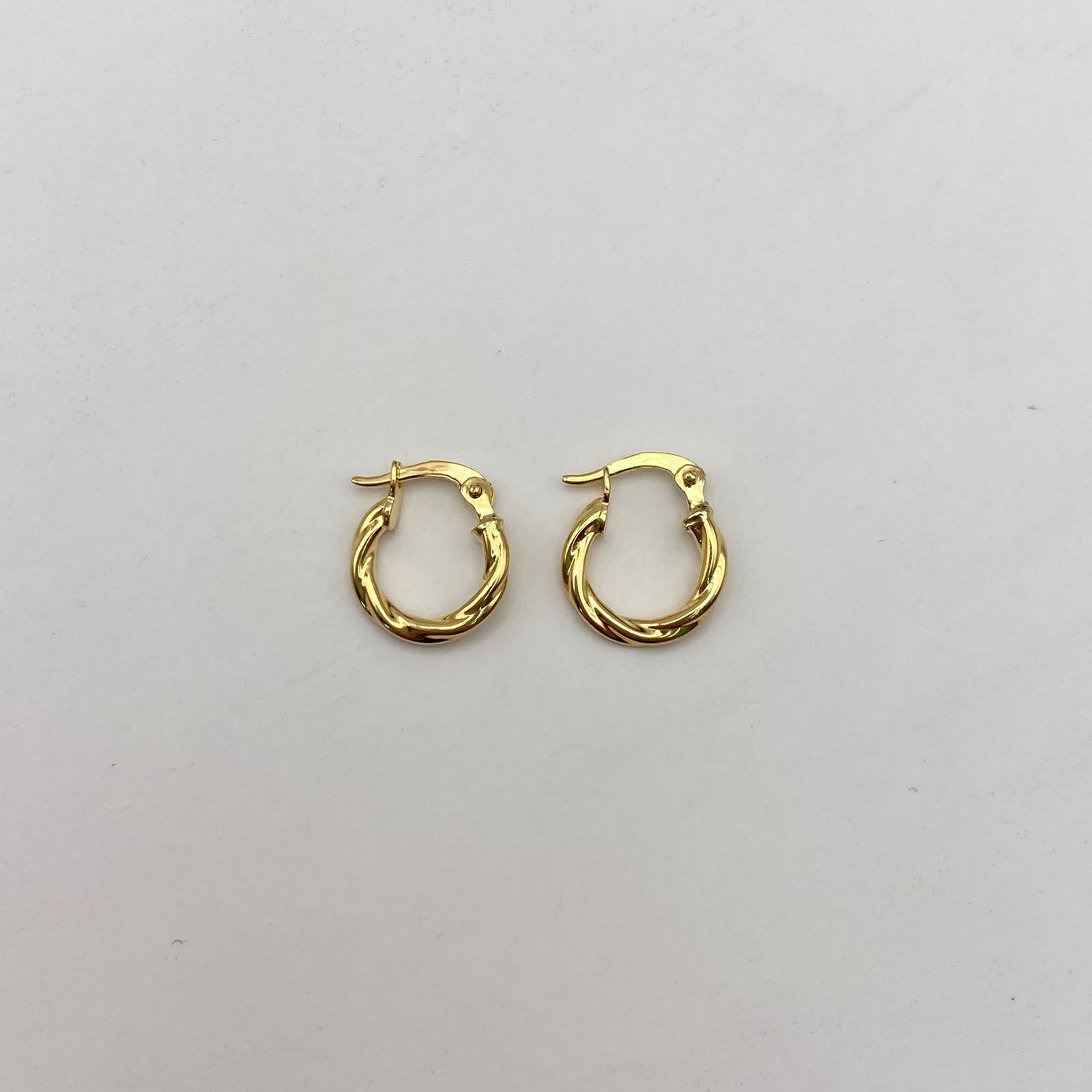 Candonga de niña entorchada Oro amarillo 0,85 Gr / 1,3 Cm