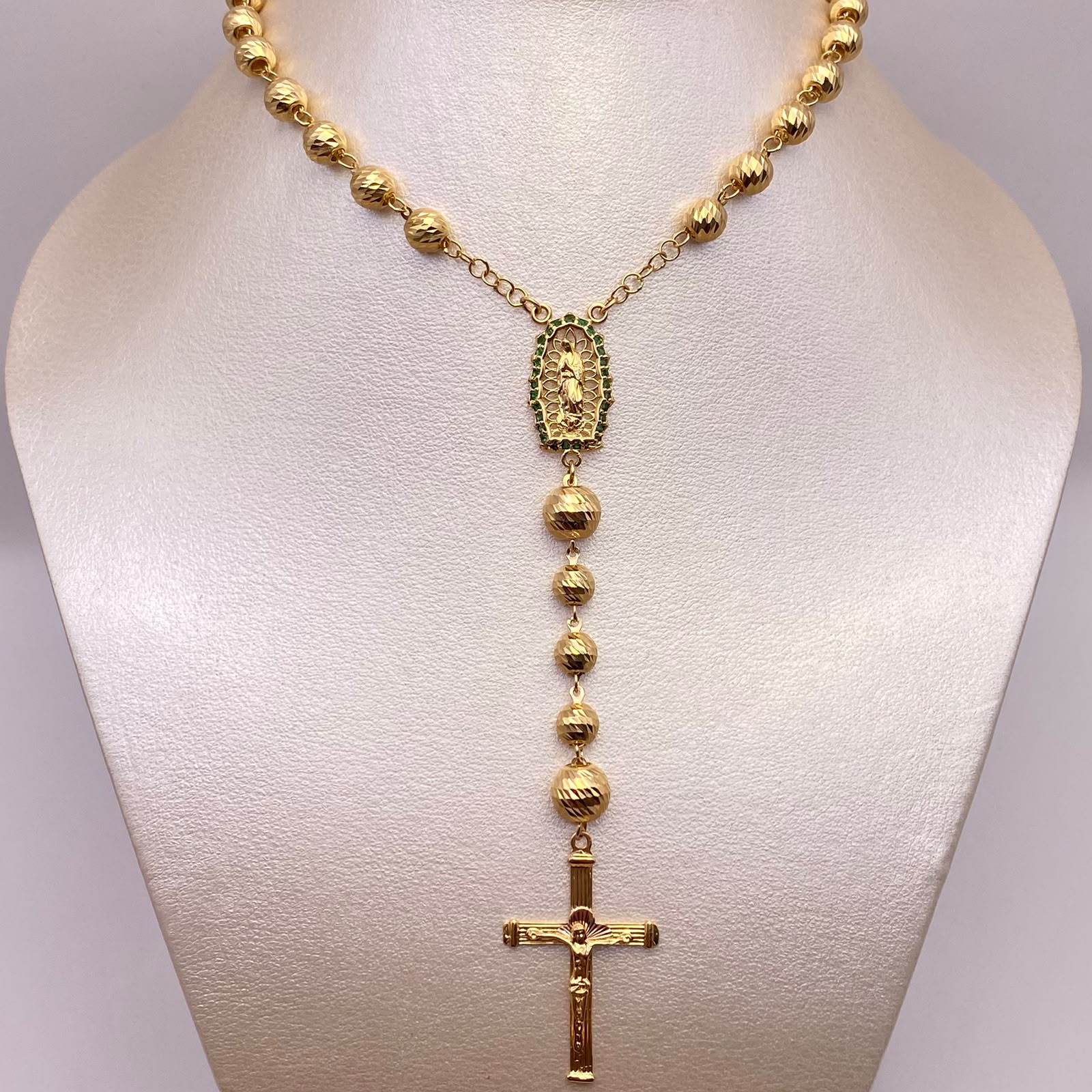Rosario bola diamantada 6 y 8 virgen circones verdes  Oro amarillo y Oro blanco 18k 21,08 Gr / 60 Cm