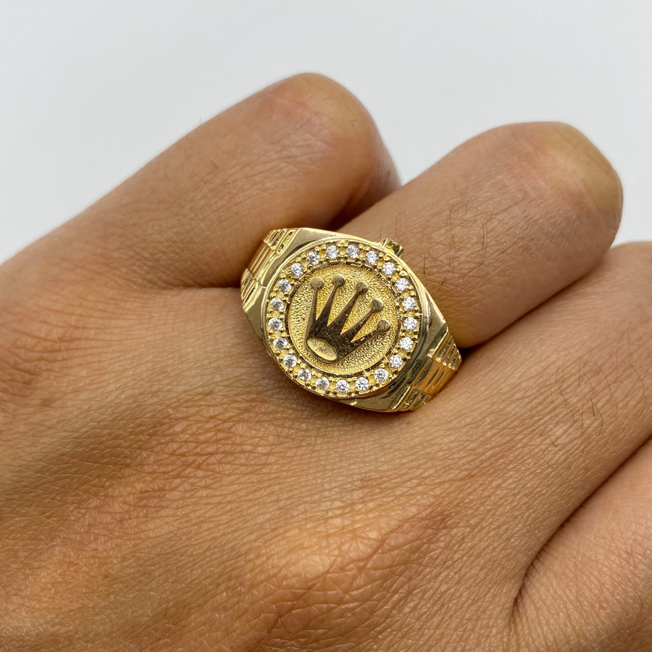 Anillo Corona rx circones blancos Oro amarillo 18k / Talla 11 / 7,65 Gr / 6,6 mm