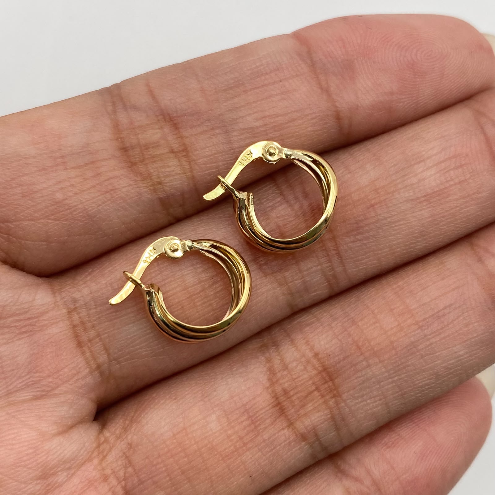 Candonga lisa Tres oros 18k 1,4 Gr / 1,5 Cm