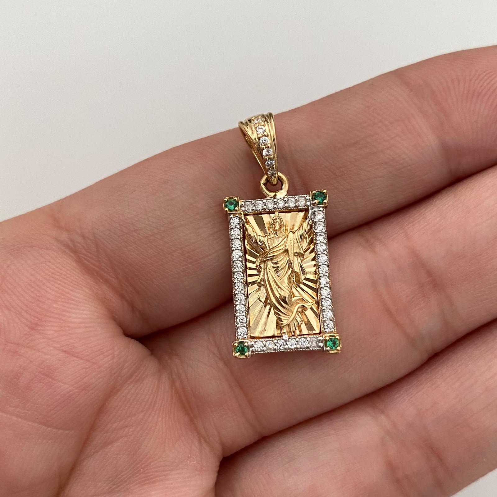 Dije Rectangular Casting Verde y blanco Jesus Oro amarillo 18k 3,4 Gr / 2,5 mm / 11,6 Cm