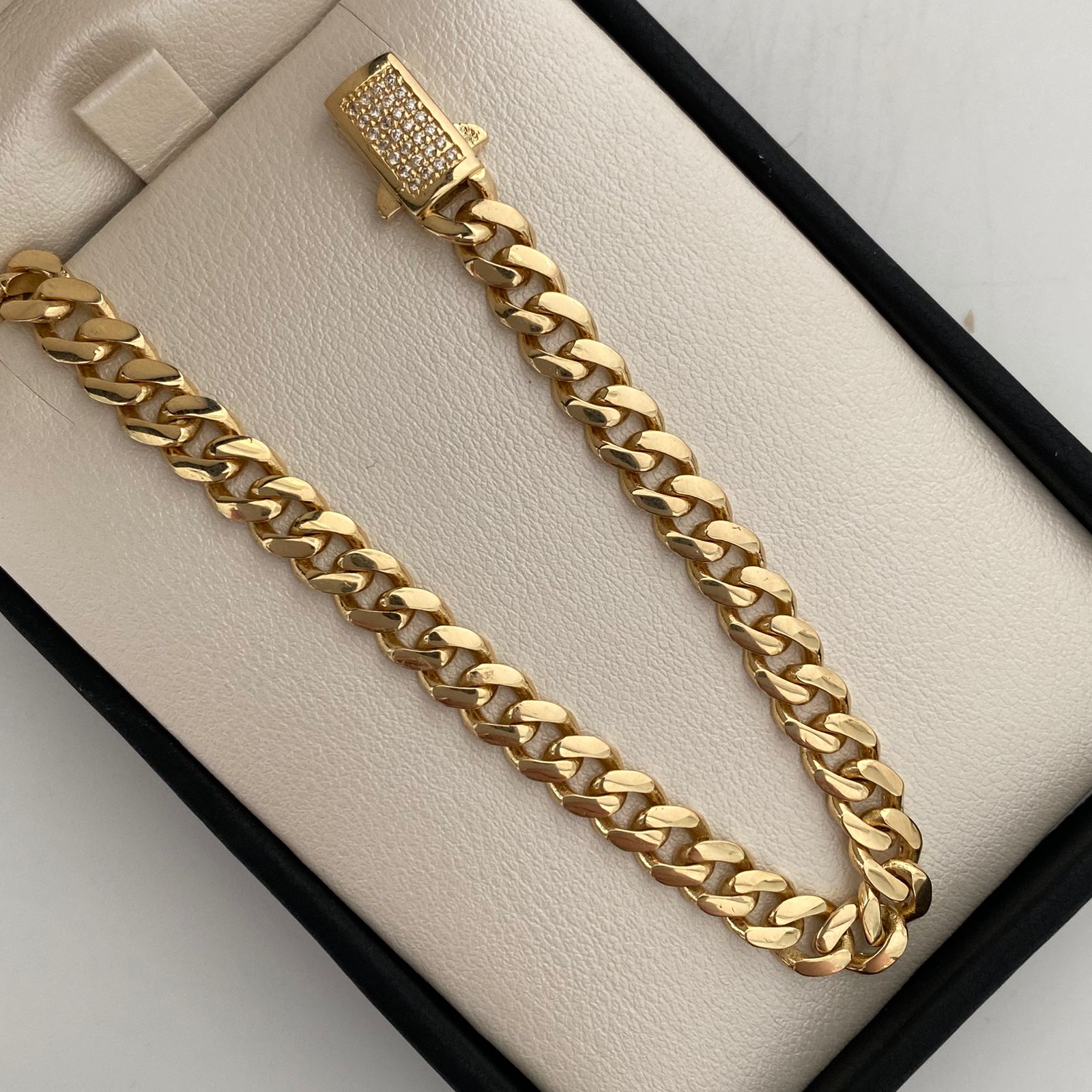 Pulso Cuabana Borche Especial Oro amarillo 18k +4 / 11,15 Gr / 6,3 mm / 20,5 Cm