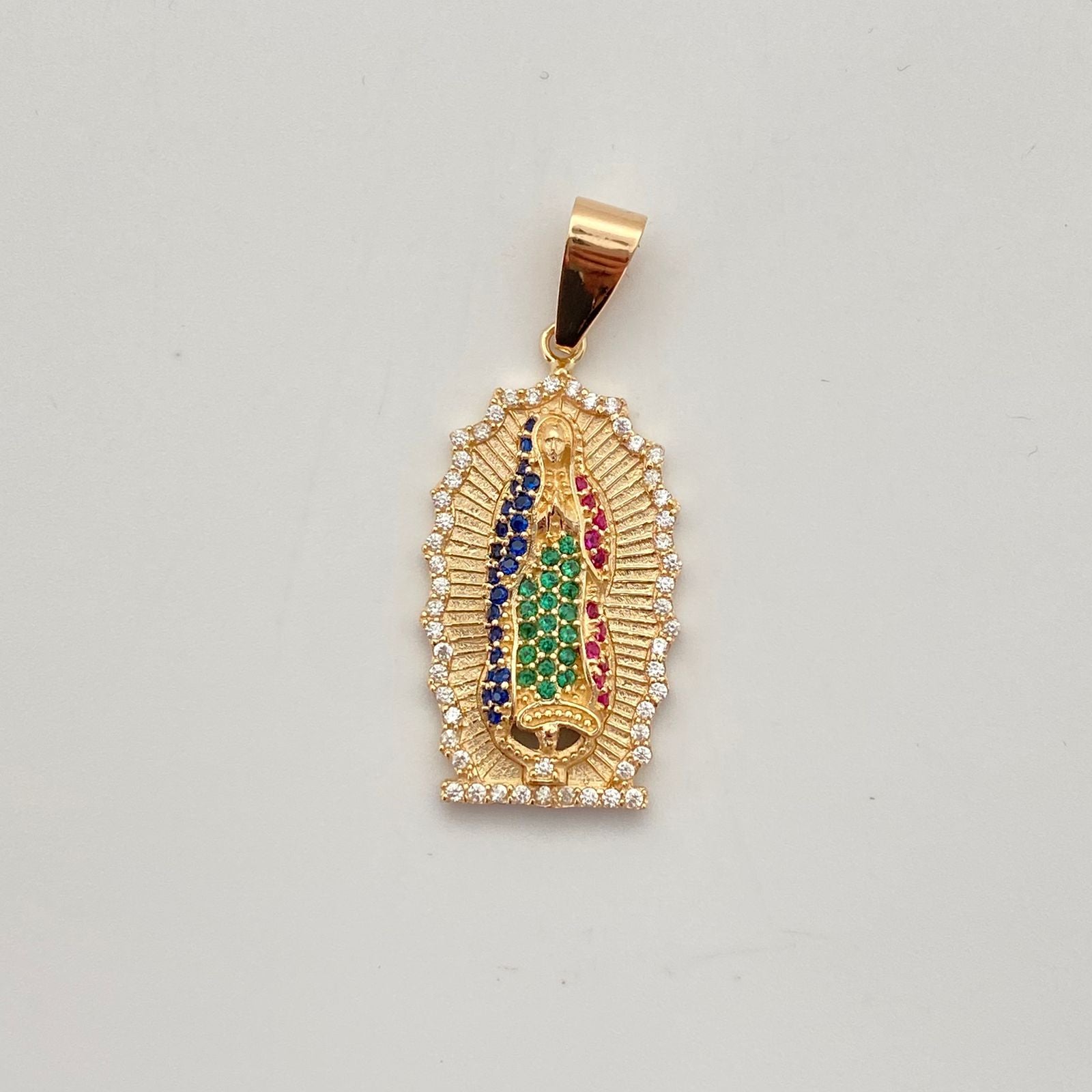 Dije virgen de guadalupe con circones multicolor Oro amarillo 18k 8,8 Gr / 17,9 mm / 4 Cm