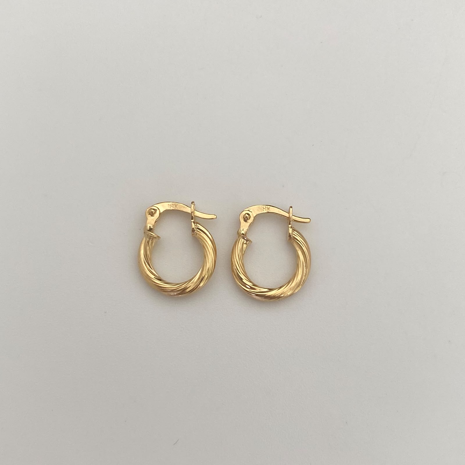 Candonga Entorchada Oro amarillo 18k 0,95 Gr / 1,3 Cm