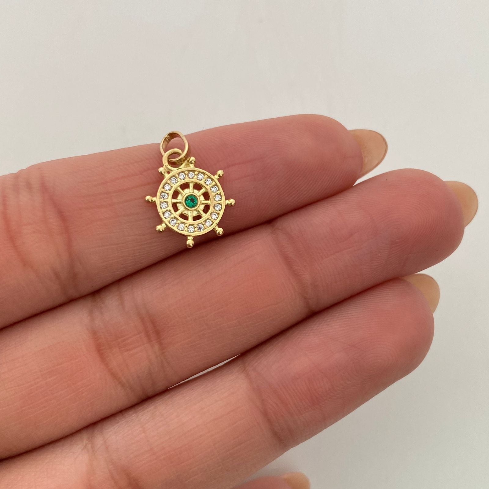 Dije Timon Casting Oro amarillo 18k 0,85 Gr / 10,8 mm / 1,5 Cm