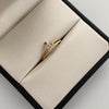 Anillo 15 Corona Circon fucsia Oro amarillo 18k / Talla 6 1/2 / 2,05 Gr