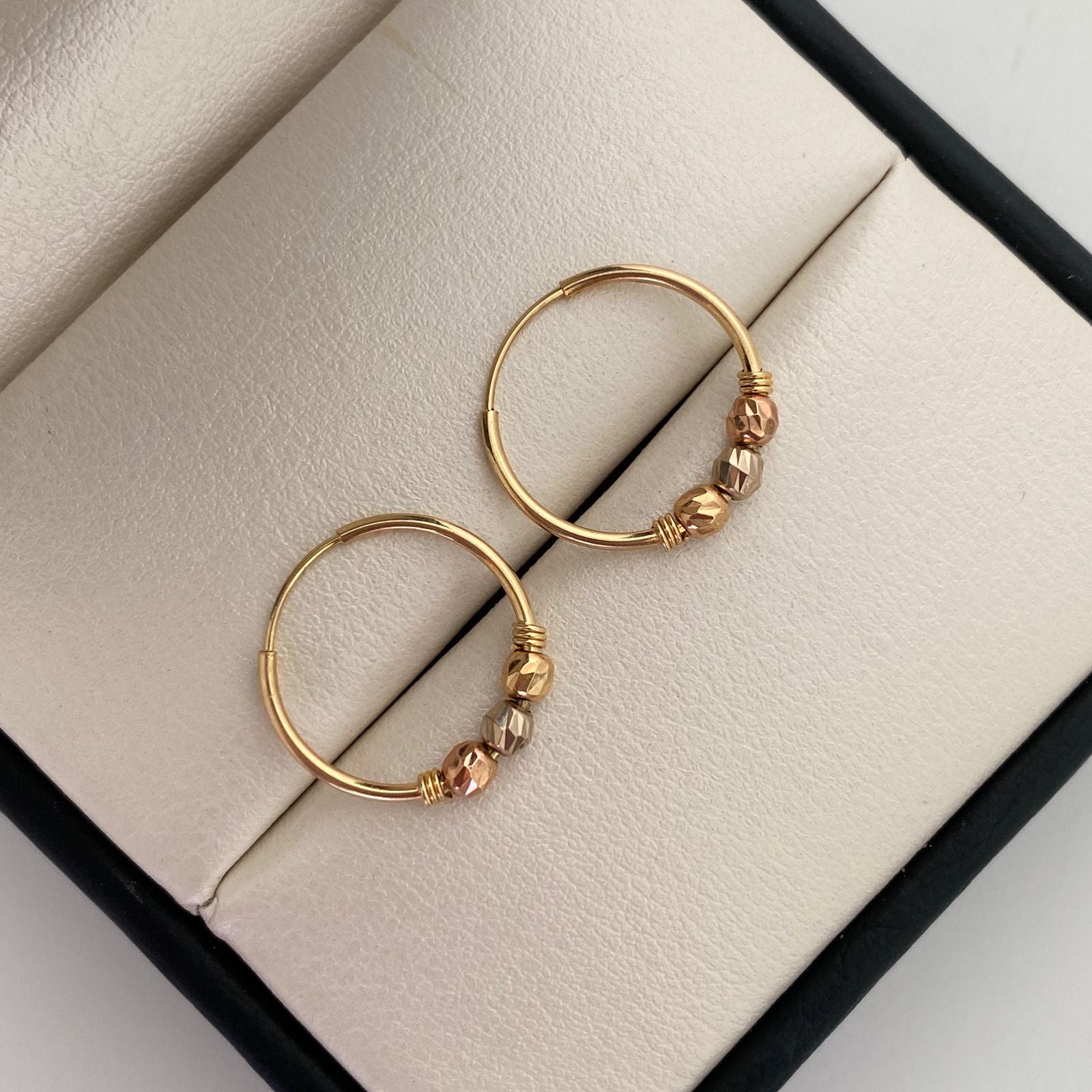 Candonga Bola diamantada 3mm Tres oros 18k 1,15 Gr / 1,5 Cm
