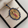 Dije Virgen de Guadalupe Casting Azul Oro amarillo 18k 5,4 Gr / 22,9 mm / 4 Cm