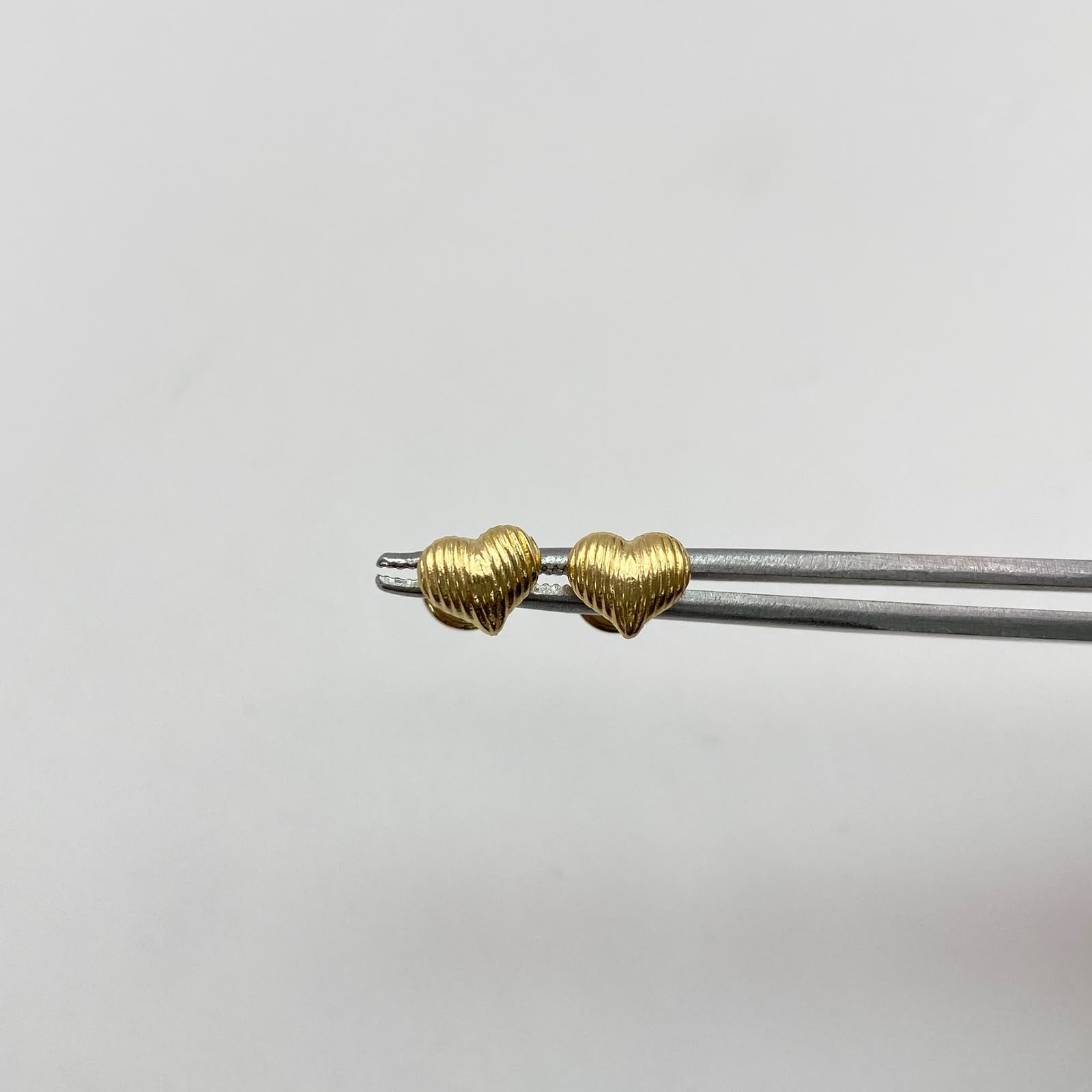 Topos Corazon lineas Oro amarillo 18k 0,6 Gr / 7 mm