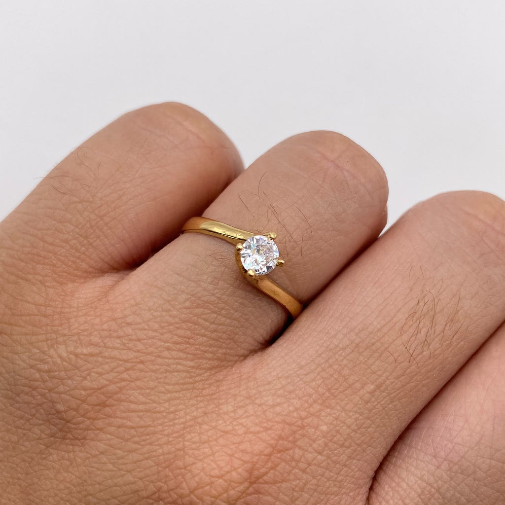 Anillo Solitario Oro amarillo 18k / Talla 7 / 2,35 Gr / 2,9 mm
