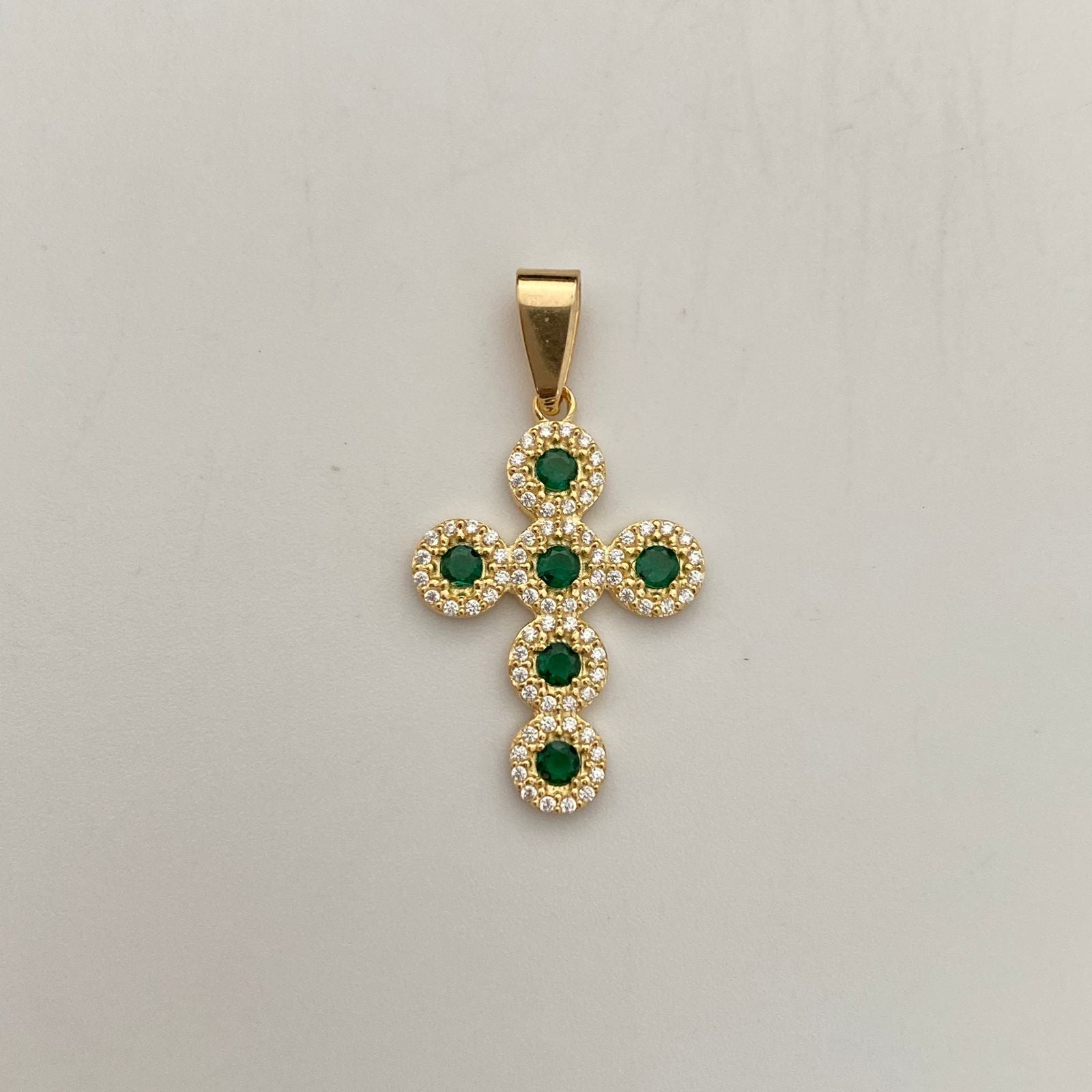 Dije cruz casting verde Oro amarillo 18k 2,45 Gr / 3 Cm