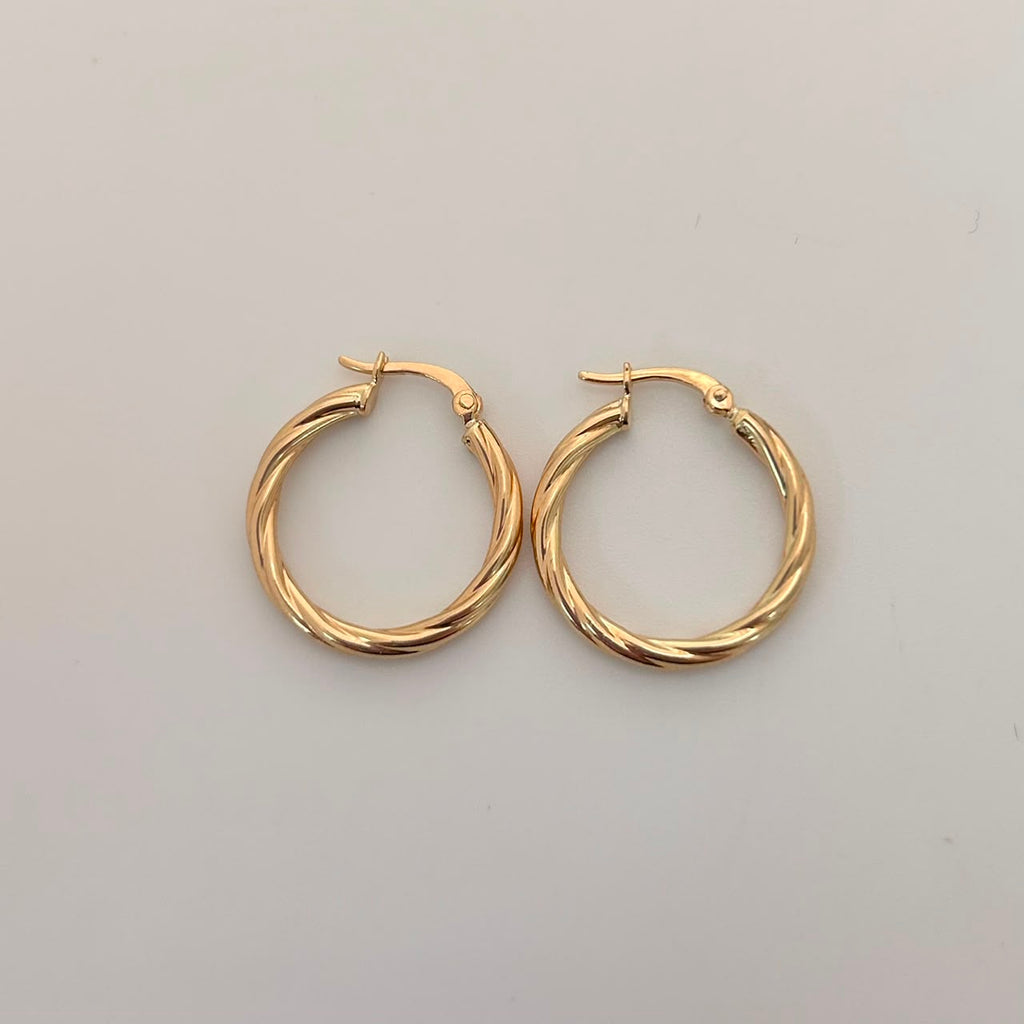 Candonga Entorchada Oro amarillo 18k 2,35 Gr / 2,3 Cm