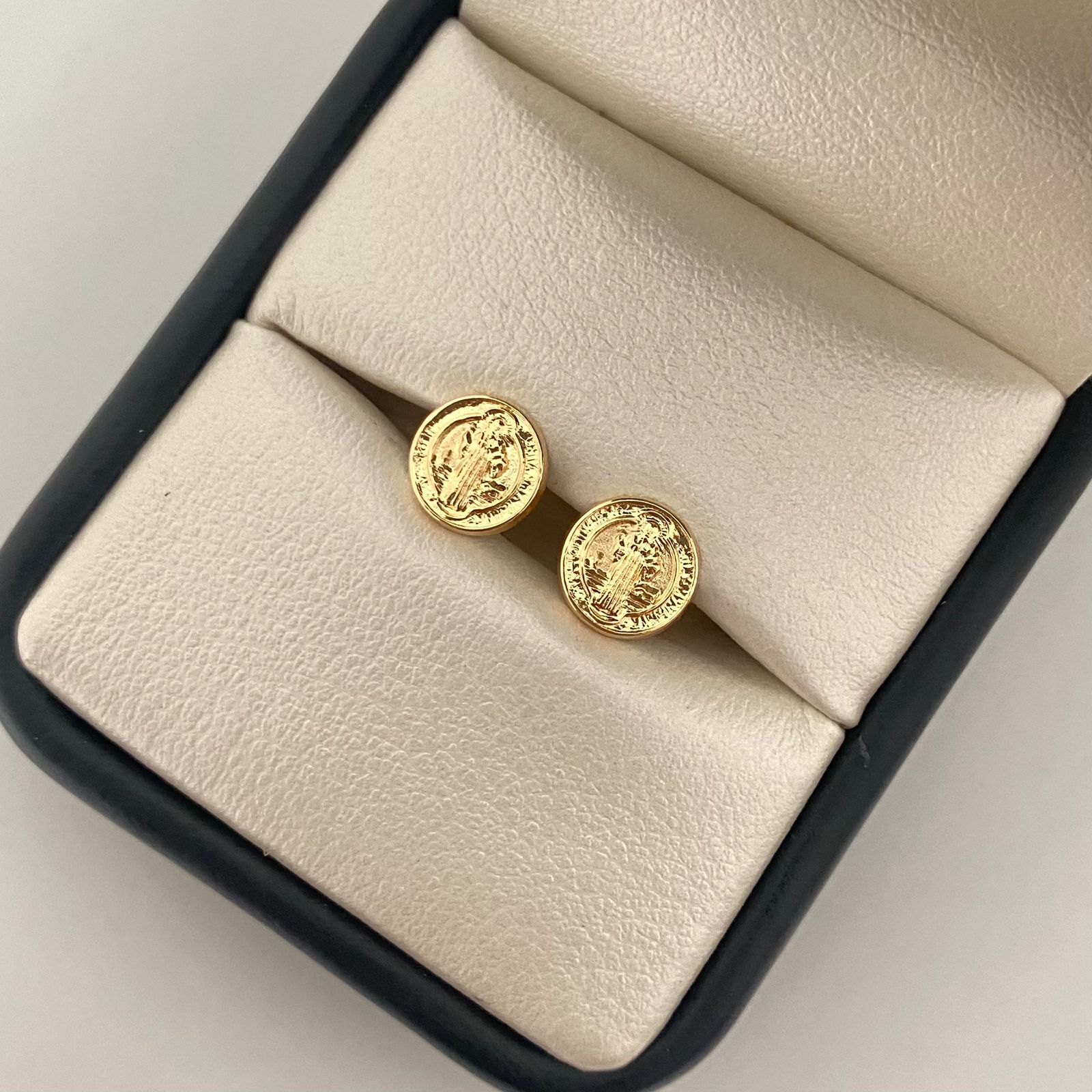 Topos san benito troquel Oro amarillo 18k 0,85 Gr / 8,3 mm