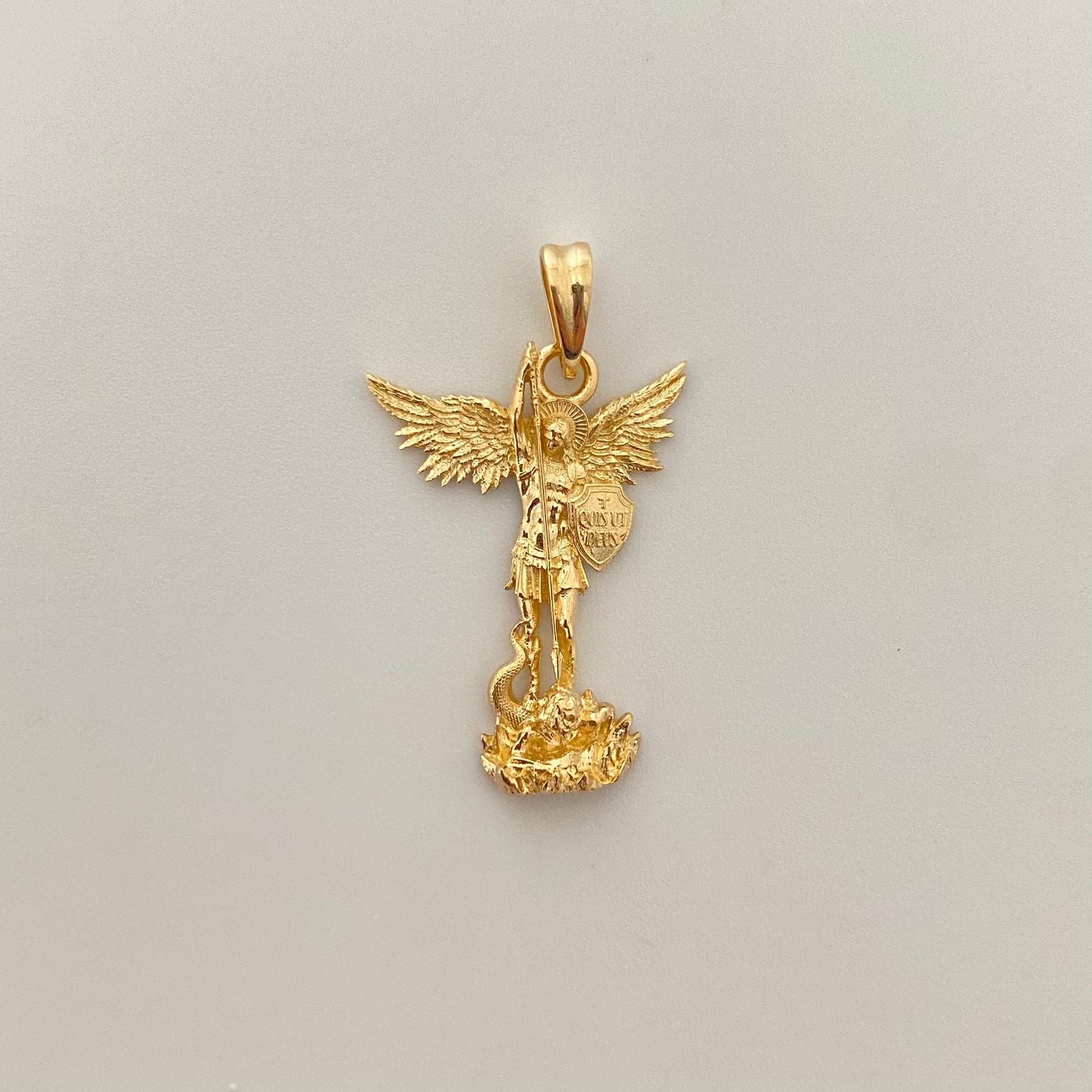 Dije san miguel arcangel Oro amarillo 18k 3,15 Gr / 3,0 Cm