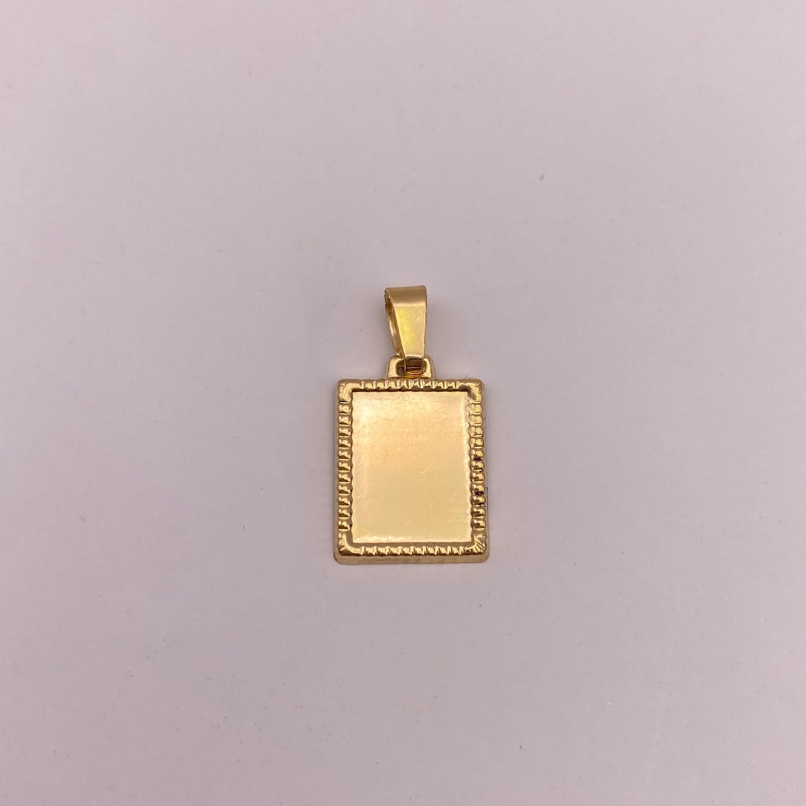 Dije placa fotograbado Oro amarillo 18k 0,8 Gr / 11,25 mm / 2 Cm