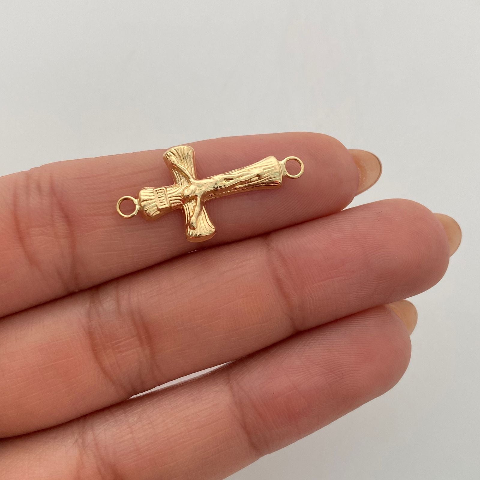 Herraje Cruz Cristo Oro amarillo 18k 0,7 Gr / 2,5 Cm